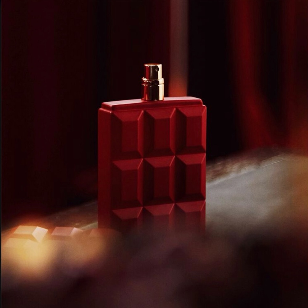 Sweet Tooth by Sabrina Carpenter Eau de Parfum Cherry Baby Scent - Picture 4 of 9